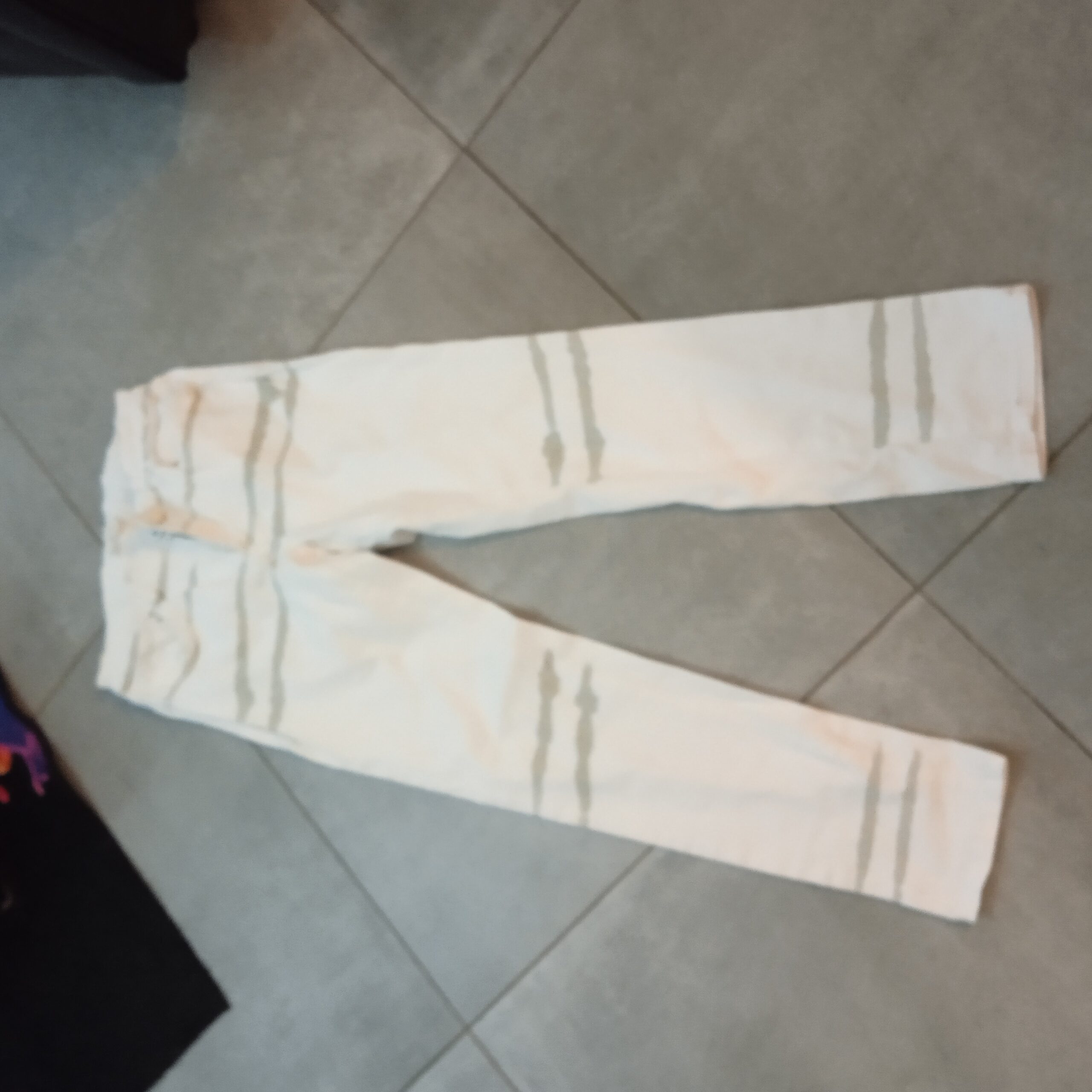 Pantalon original en très bon état toxik3