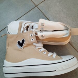 baskets beige et coeur neuve fashion