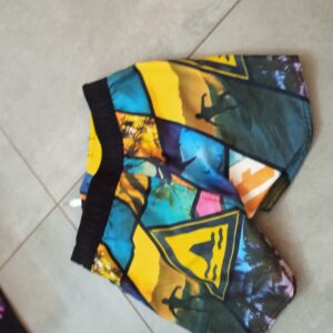 Short normal ou bain neuf freegun