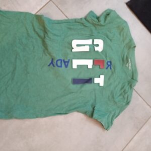 t shirt vert sapin et motif neuf in xtenso