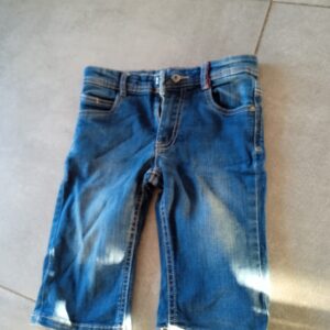 bermuda en jeans neuf tape à l&rsquo;oeil